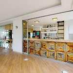 Moda Hotel