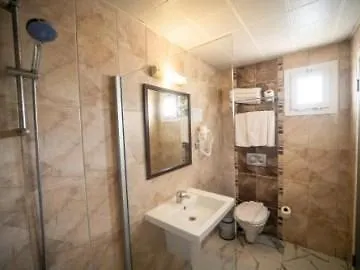 Hotel Moda 2*